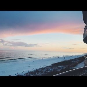 Meet your Posher, Caraline